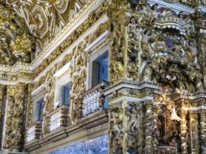 2016 Bra Salv Church Walls