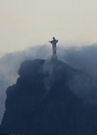2016 Rio Corcovado Dusk