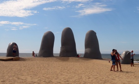 2016 URU PE Hand Sculpture 2