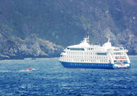 A Cape Horn 6 Ship Zodiac