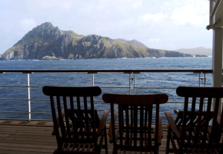A Cape Horn 8 Chairs
