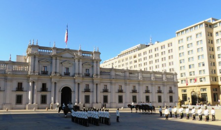 A Santiago La Moneds 01