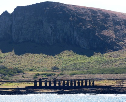A07 Easter Island Maoi Tongariki