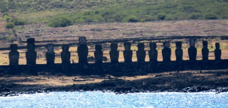 A09 Easter Island Maoi Tongariki Detail