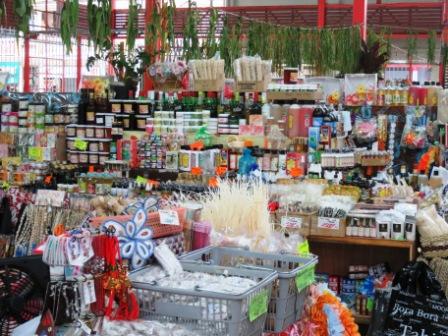 0226 Tahiti Market 03