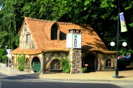 A Auk Matamata Hobbit House
