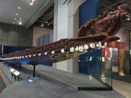 A Wel TePapa 6 Canoe