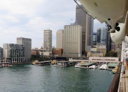 A12 SYD 0310 Ferry Area