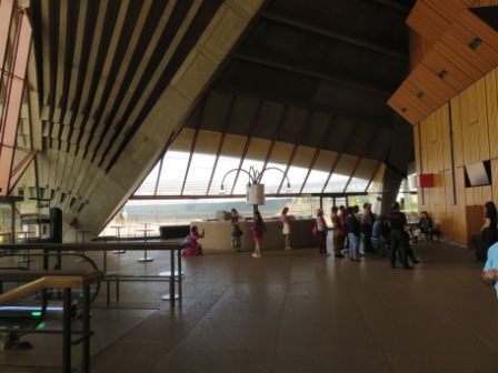 A24 SYD 0310 OH Vestibule