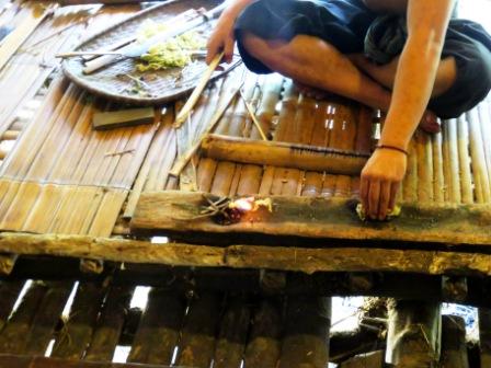 A36 0322 KK MM Fire Making 3