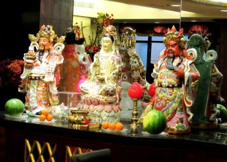 A53 0326 Shang Rest 1 Altar