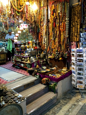 A018 Muscat Souk 08