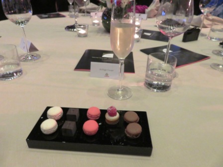 A102 Dubai WV Din 46