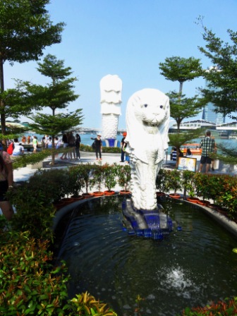 A74 Sing Merlion 01