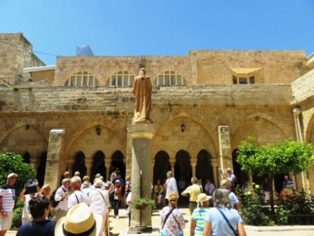 A041 Israel Bethlhm Manger 03