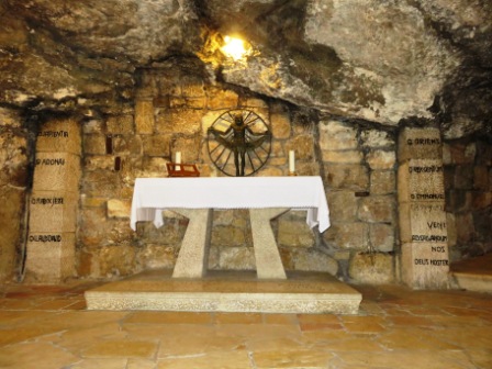 A062 Israel Bethlhm Manger 25